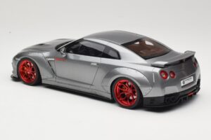 Nissan GT-R R35 Prior Design Siv GT Spirit 1:18 GT243 Smola – slika 5 od 6
