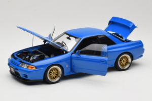 Nissan Skyline GT-R R32 V-Spec II Tuned Moder AUTOart 1:18 77415 Kovina – slika 2 od 8