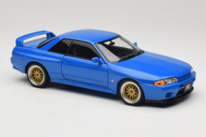 Nissan Skyline GT-R R32 V-Spec II Tuned Moder AUTOart 1:18 77415 Kovina – slika 6 od 8