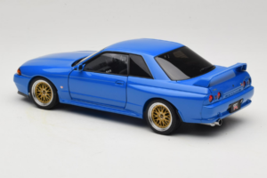 Nissan Skyline GT-R R32 V-Spec II Tuned Moder AUTOart 1:18 77415 Kovina – slika 7 od 8