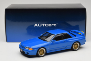 Nissan Skyline GT-R R32 V-Spec II Tuned Moder AUTOart 1:18 77415 Kovina – slika 8 od 8