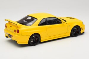 Nissan Skyline GT-R R34 Customized Version Rumena MotorHelix 1:18 M83412 Kovina – slika 3 od 8