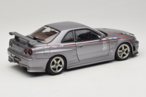 Nissan Skyline GT-R R34 Nismo S-Tune Srebrna AUTOart 1:18 77358 Kovina – slika 3 od 8