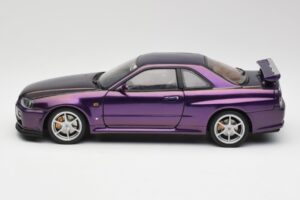 Nissan Skyline GT-R R34 V-Spec Midnight Vijolična AUTOart 1:18 77305 Kovina – slika 4 od 8