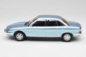 NSU Ro80 Modra Metallic Minichamps 1:18 151015400 Kovina – slika 3 od 6