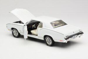 Oldsmobile Cutlass SX Bel ERTL 1:18 33775 Kovina – slika 5 od 8