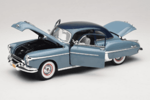 Oldsmobile 88 Moder Grease Auto World 1:18 AWSS103/06 Kovina – slika 2 od 8