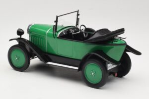 Opel 4 PS Laubfrosch Zelena MCG 1:18 MCG18050 Kovina – slika 5 od 6