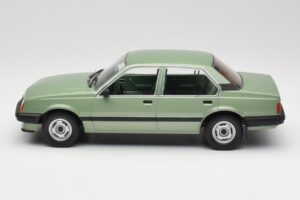 Opel Ascona C Metallic Light Green MCG 1:18 MCG18458 Kovina – slika 3 od 6