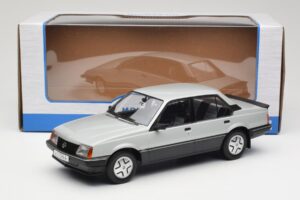 Opel Ascona C SR Srebrna MCG 1:18 MCG18460 Kovina – slika 6 od 6