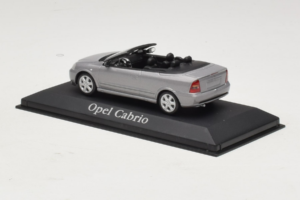 Opel Astra G Kabriolet Grey Metallic Minichamps 1:43 ASTRA001 Kovina – slika 3 od 4