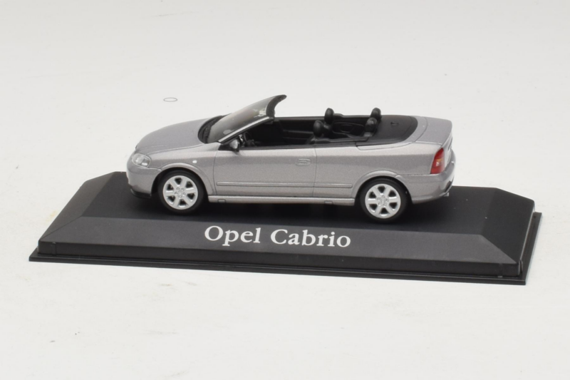 Opel Astra G Kabriolet Grey Metallic Minichamps 1:43 ASTRA001 Kovina