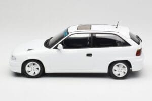 Opel Astra F GSi Blanc Casablanca Norev 1:18 183673 Kovina – slika 3 od 6