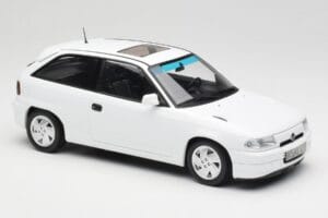 Opel Astra F GSi Blanc Casablanca Norev 1:18 183673 Kovina – slika 4 od 6