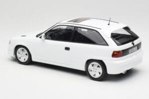 Opel Astra F GSi Blanc Casablanca Norev 1:18 183673 Kovina – slika 5 od 6