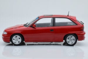 Opel Astra F GSi Rdeč Norev 1:18 183672 Kovina – slika 3 od 6