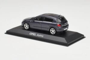 Opel Astra H Temno Modra Minichamps 1:43 B24910027-A1 Kovina – slika 3 od 4