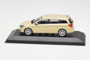 Opel Astra H Karavan Rumen Minichamps 1:43 1799098 Kovina