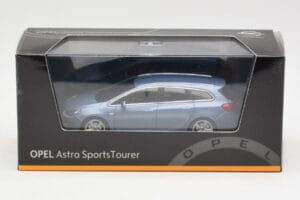 Opel Astra J Sports Tourer Blue Metallic Minichamps 1:43 400049012 Kovina – slika 4 od 4