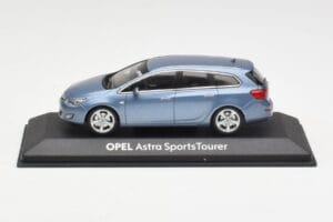 Opel Astra J Sports Tourer Blue Metallic Minichamps 1:43 400049012 Kovina