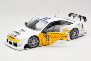 Opel Calibra V6 #21 N. Amorim DTM 1995 UT Models 1:18 180954221 Kovina – slika 2 od 8