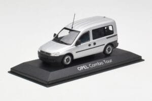 Opel Combo C Srebrna Minichamps 1:43 COMBO001 Kovina – slika 2 od 4