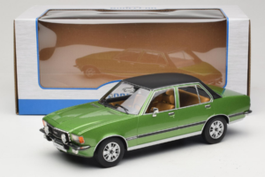 Opel Commodore B Zelena MCG 1:18 MCG18565 Kovina – slika 6 od 6