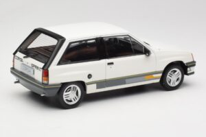 Opel Corsa A Sprint Bel MCG 1:18 MCG18432 Kovina – slika 2 od 6