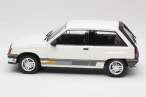 Opel Corsa A Sprint Bel MCG 1:18 MCG18432 Kovina – slika 3 od 6