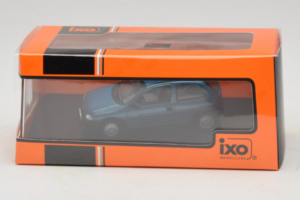 Opel Corsa B Swing Moder IXO 1:43 CLC581N Kovina – slika 4 od 4
