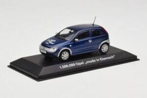 Opel Corsa C 1.5M Made in Eisenach Minichamps 1:43 OPEL003 Kovina – slika 2 od 4