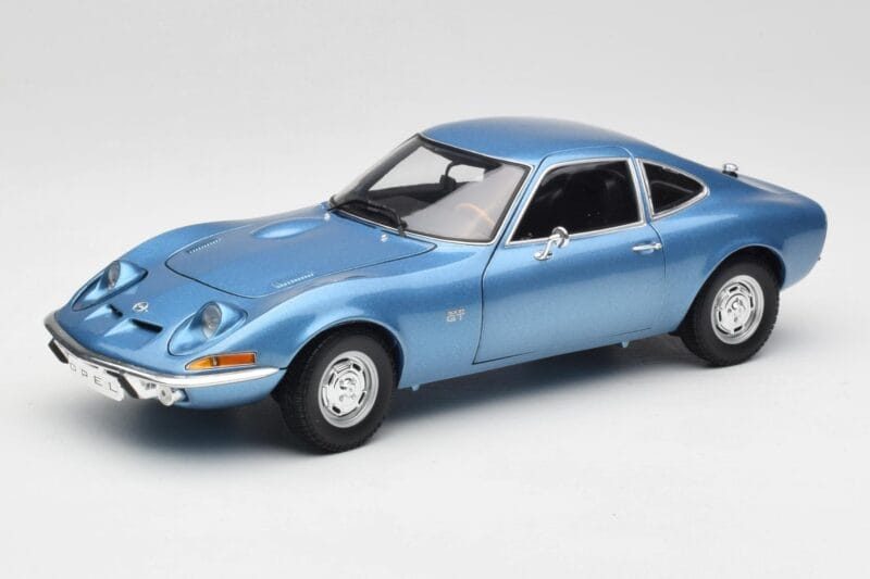 Opel GT Moder Minichamps 1:18 180049020 Kovina