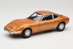 Opel GT Zlat Minichamps 1:18 180049025 Kovina