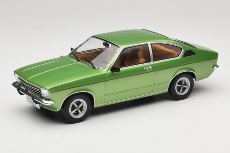 Opel Kadett C Coupe Zelena MCG 1:18 MCG18599 Kovina