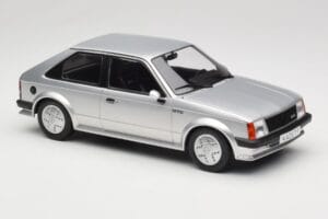 Opel Kadett D GTE Srebrn MCG 1:18 MCG18533 Kovina – slika 4 od 6