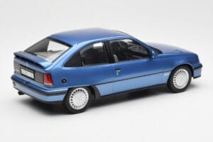 Opel Kadett E GSi Svetlo Moder Metallic Norev 1:18 183615 Kovina – slika 2 od 6