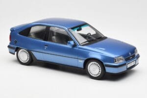 Opel Kadett E GSi Svetlo Moder Metallic Norev 1:18 183615 Kovina – slika 4 od 6
