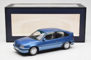 Opel Kadett E GSi Svetlo Moder Metallic Norev 1:18 183615 Kovina – slika 6 od 6