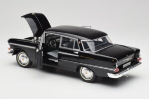 Opel Kapitan P2 Črn Revell 1:18 08821 Kovina – slika 5 od 8