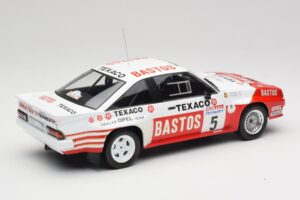 Opel Manta 400 #5 G. Colsoul Rally Ypres 1985 IXO 1:18 18RMC134 Kovina – slika 2 od 6