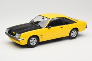 Opel Manta B GT/E Rumen MCG 1:18 MCG18236 Kovina