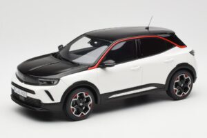 Opel Mokka-E GS Line Jada Bel Otto 1:18 OT1045 Smola