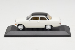 Opel Rekord A Bela Črna Streha Minichamps 1:43 430041002 Kovina