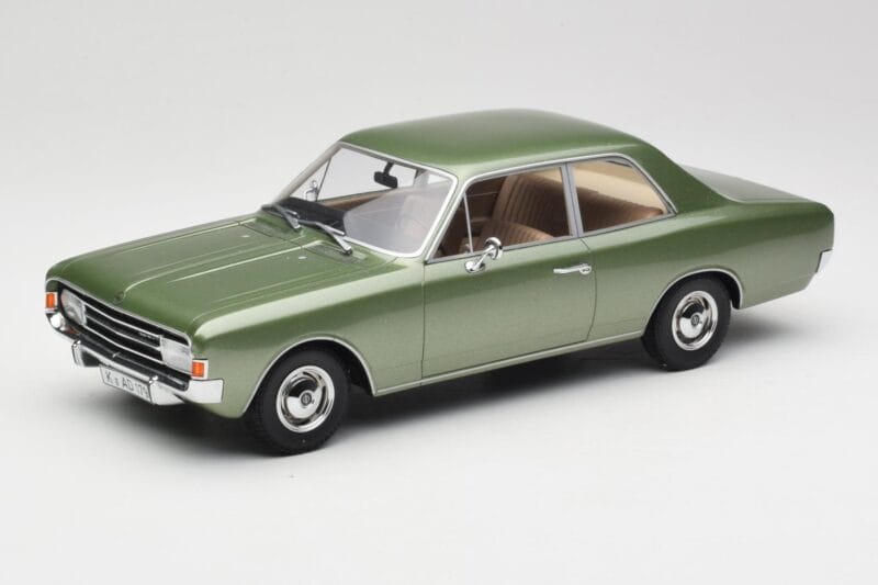 Opel Rekord C Green Metallic Minichamps 1:18 107047000 Smola