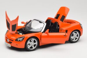 Opel Speedster Oranžen Maisto 1:18 31615 Kovina – slika 2 od 8