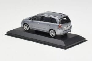 Opel Zafira A OPC Light Blue Metallic Minichamps 1:43 ZAFIRA001 Kovina – slika 3 od 4