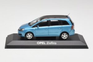Opel Zafira A Star Moder Minichamps 1:43 B24910027Z Kovina