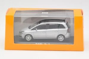 Opel Zafira B Srebrna Minichamps 1:43 1799109 Kovina – slika 4 od 4