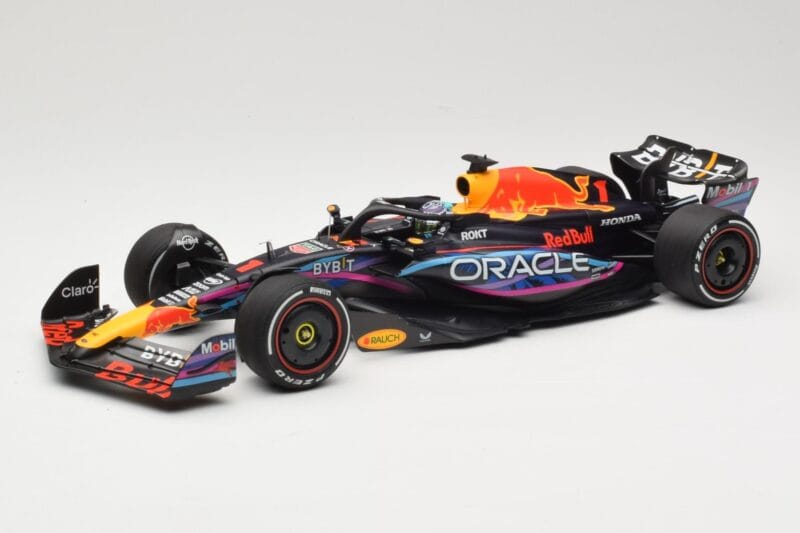 Oracle Red Bull Racing RB19 #1 M. Verstappen Winner Miami GP 2023 Minichamps 1:18 110230501 Kovina