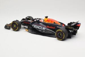 Red Bull Racing RB20 #1 M. Verstappen Winner China GP 2024 Minichamps 1:18 110240501 Kovina – slika 5 od 6